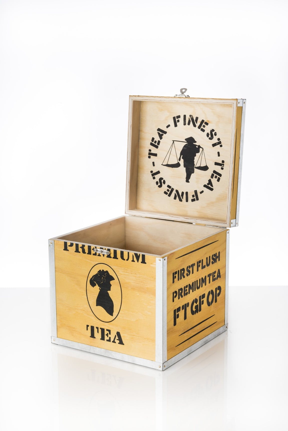 Creano Wooden Deco Box ErblühTee Gift Set "Black Tea" -  luxware-uk.myshopify.com